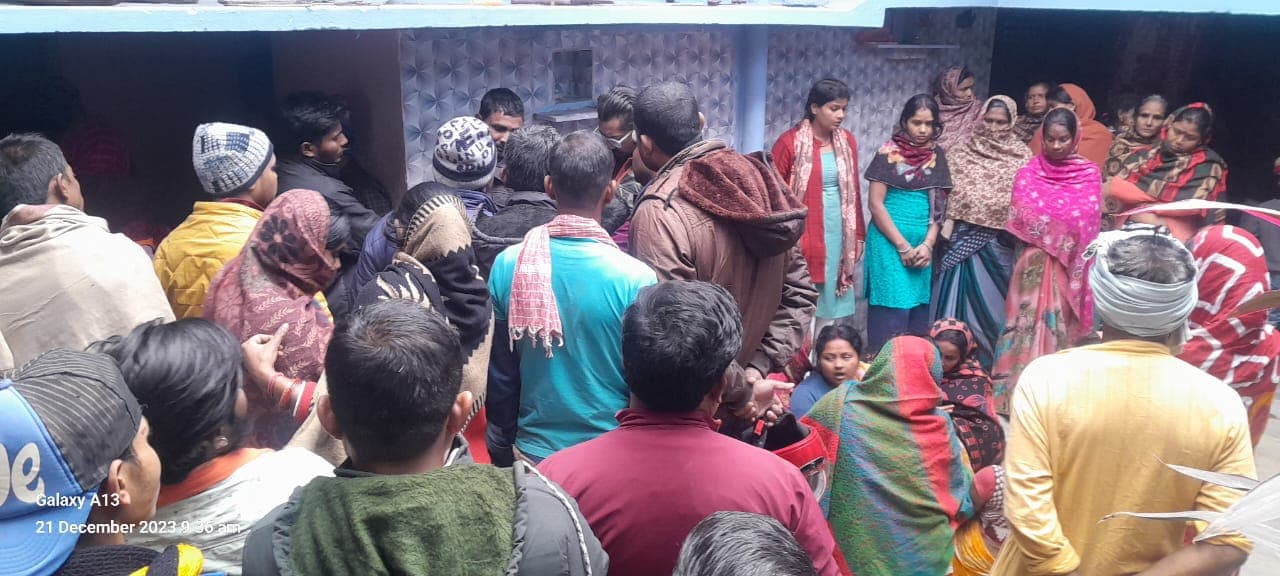 बिहार: भागलपुर में कमरे के बाहर फंदे से लटका मिला किशोरी का शव, संदिग्ध मौत की जांच के लिए FSL टीम भी पहुंची