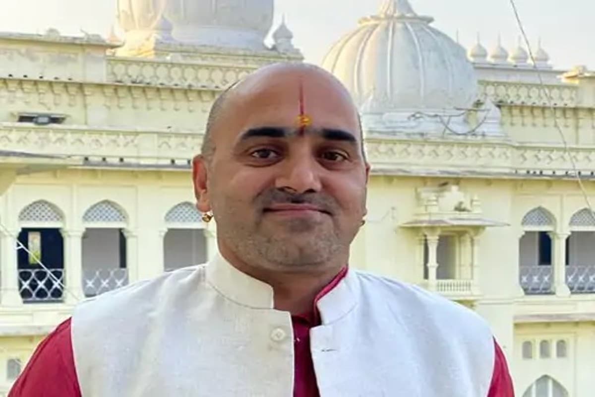 Ayodhya Ram Mandir: लखनऊ विश्वविद्यालय के आचार्य श्यामलेश तिवारी कराएंगे प्राण प्रतिष्ठा में पूजन, जानें प्लान