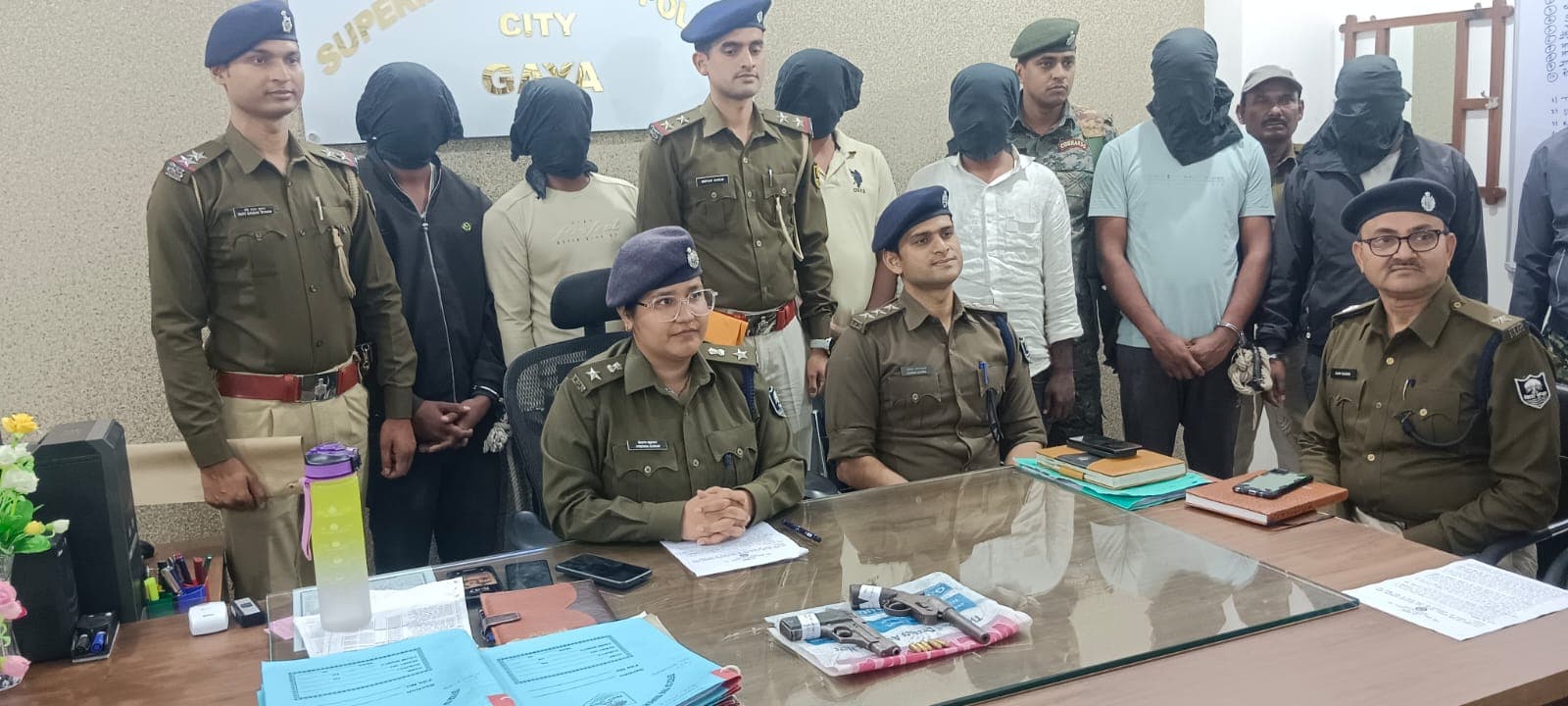 गया में ATM काटने वाले गिरोह के 6 अपराधी गिरफ्तार, दो हथियार और पांच कारतूस बरामद