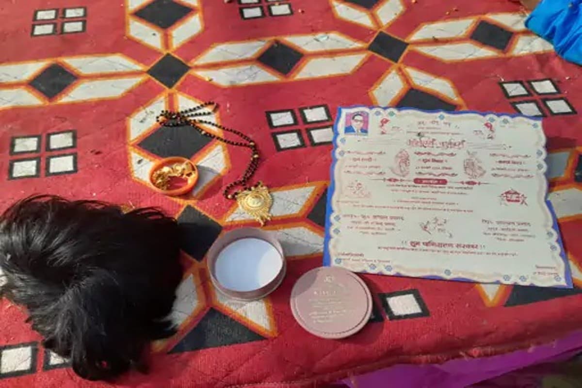 Kushinagar : हिंदू और दारोगा बनकर प्रेमजाल में फंसाया, शादी में नकली जेवर देख लड़की वालों ने पीटा, तो ऐसे हुई पहचान