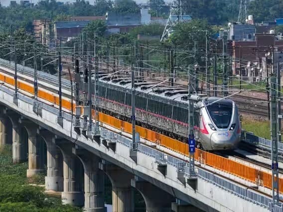 Rapid Rail: एनसीआरटीसी ने दिल्ली-मेरठ आरआरटीएस कॉरिडोर पर पुलों को जोड़ने का काम पूरा किया