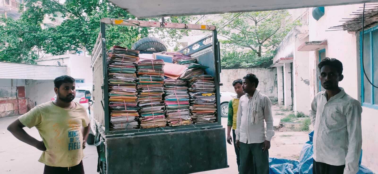 अलीगढ़: प्रभात खबर इंपेक्ट..अम्बेडकर यूनिवर्सिटी ने राजा महेंद्र प्रताप सिंह यूनिवर्सिटी को सौंपीं फाइलें अलीगढ़: प्रभात खबर इंपेक्ट..अम्बेडकर यूनिवर्सिटी ने राजा महेंद्र प्रताप सिंह यूनिवर्सिटी को सौंपीं फाइलें