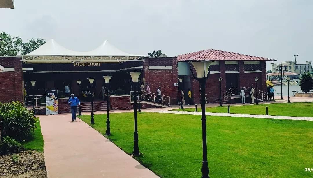 गाड़ी दौड़ाते पहुचेंगे अब मिथिला हाट, पार्किंग की भी नहीं होगी दिक्कत, जानें क्या हो रही है व्यवस्था