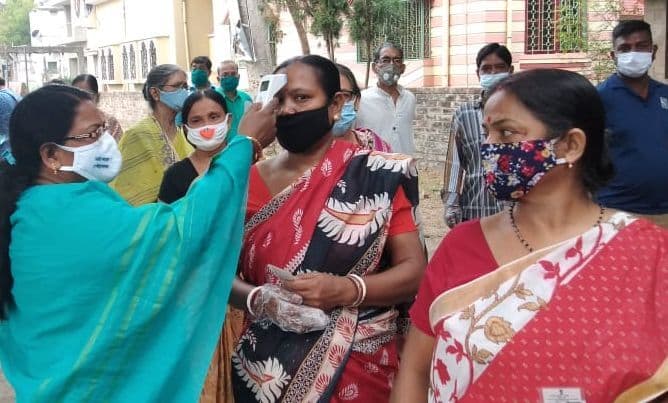 राजनीतिक हिंसा के लिए बदनाम बंगाल का छठा फेज भी अछूता नहीं, BJP और TMC समर्थकों में मारामारी