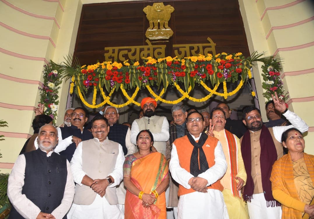 बिहार में JDU-BJP के राज्यसभा उम्मीदवारों ने किया नामांकन, कांग्रेस उम्मीदवार अखिलेश सिंह ने भी किया नॉमिनेशन