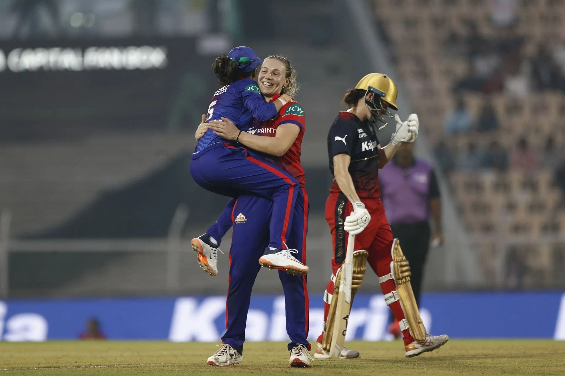 WPL 2024: RCB vs DC के बीच खेला जाएगा सातवां मुकाबला, जानें कहां देख सकते हैं मैच