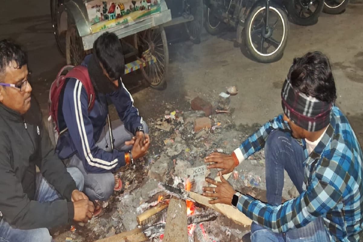 जमशेदपुर: गरीब, बेसहारा व खुले में सोने वालों को रैन बसेरा में पहुंचाने का निर्देश