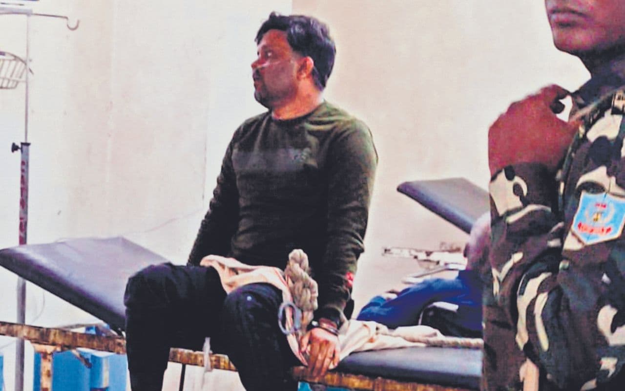 अमन सिंह हत्याकांड के आरोपी विकास बजरंगी के सीने-पेट में उठा दर्द, एसएनएमएमसीएच के सीसीयू में भर्ती