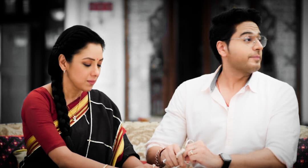 Anupama Upcoming Episode: अनुपमा-अनुज को मिले कई सारे सरप्राइज गिफ्ट, इस वजह से डॉली को बा ने दी चेतावनी