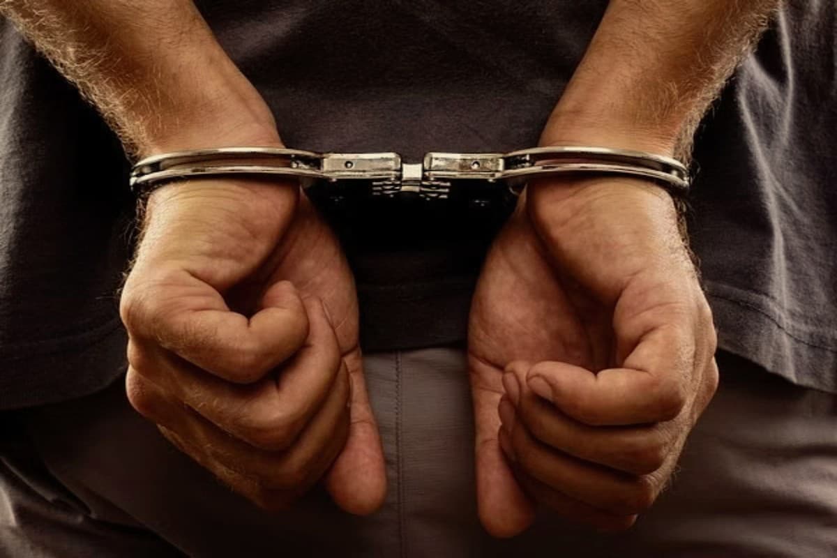पलामू पुलिस ने अपराधी विशाल चौधरी को किया गिरफ्तार, मुठभेड़ के दौरान लगी थी गोली
