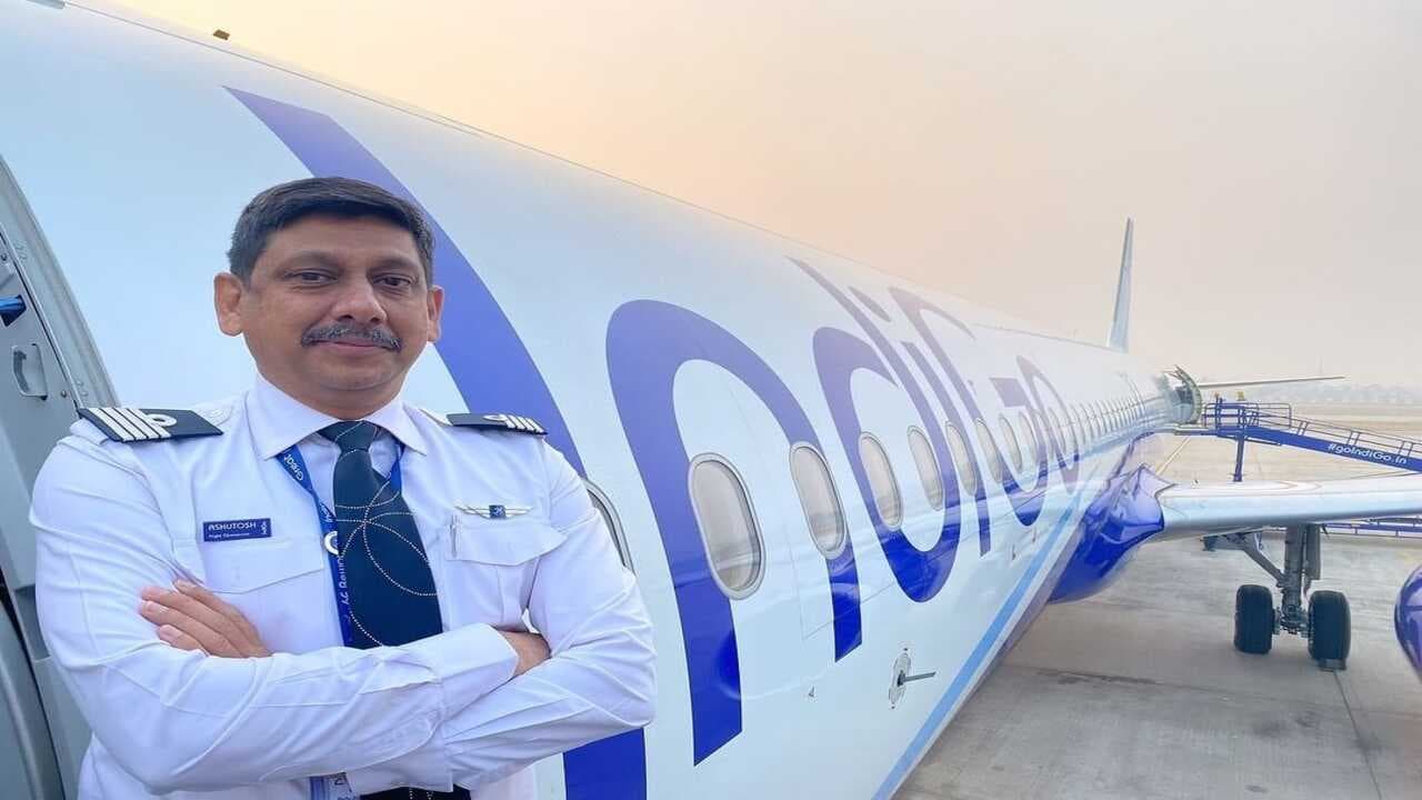 PHOTOS: 'बिहारी पायलट' आशुतोष को जानिए, अयोध्या एयरपोर्ट से 'जय श्री राम' नारे के साथ उड़ाई पहली फ्लाइट