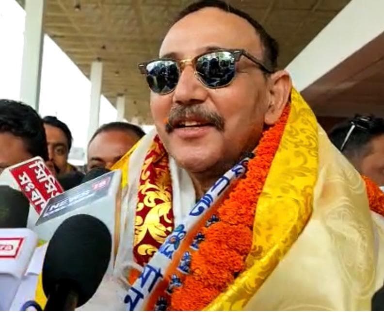 टीएमसी ने माटीगारा -नक्सलबाड़ी सीट पर बदला उम्मीदवार, नलिनी रंजन रॉय की जगह  राजेन सुंदास होंगे प्रत्याशी