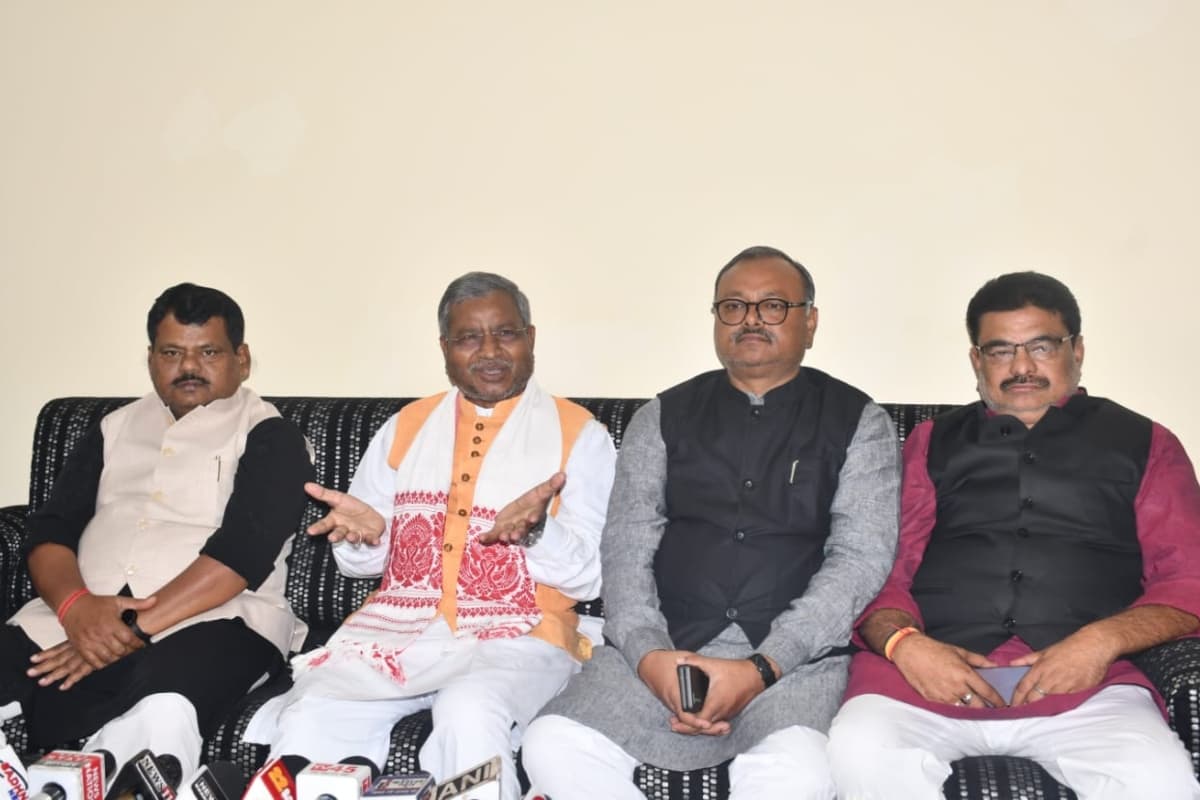 झारखंड: बाबूलाल मरांडी ने हेमंत सोरेन सरकार पर साधा निशाना, लॉ एंड ऑर्डर, ईडी व मिशन 2024 को लेकर कही ये बात