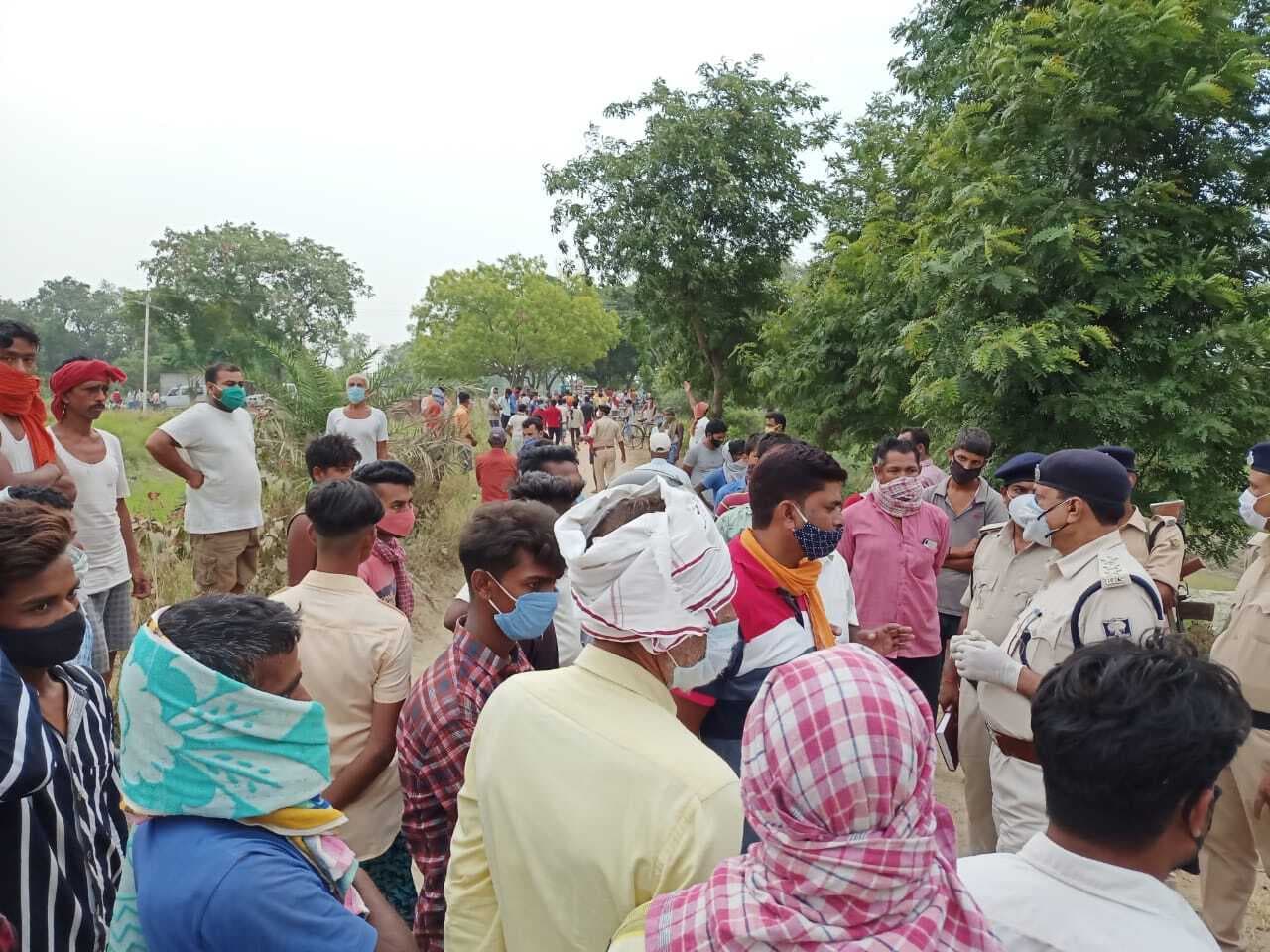 Bihar News: दोहरे हत्याकांड से दहला सारण! दो लोगों की गला रेतकर हत्या, जांच में जुटी पुलिस