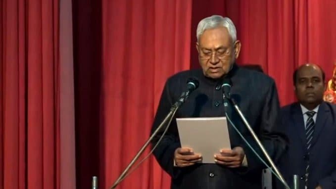 नीतीश कुमार ने ली नौवीं बार मुख्यमंत्री पद की शपथ, सम्राट चौधरी व विजय सिन्हा बने पहली बार डिप्टी सीएम