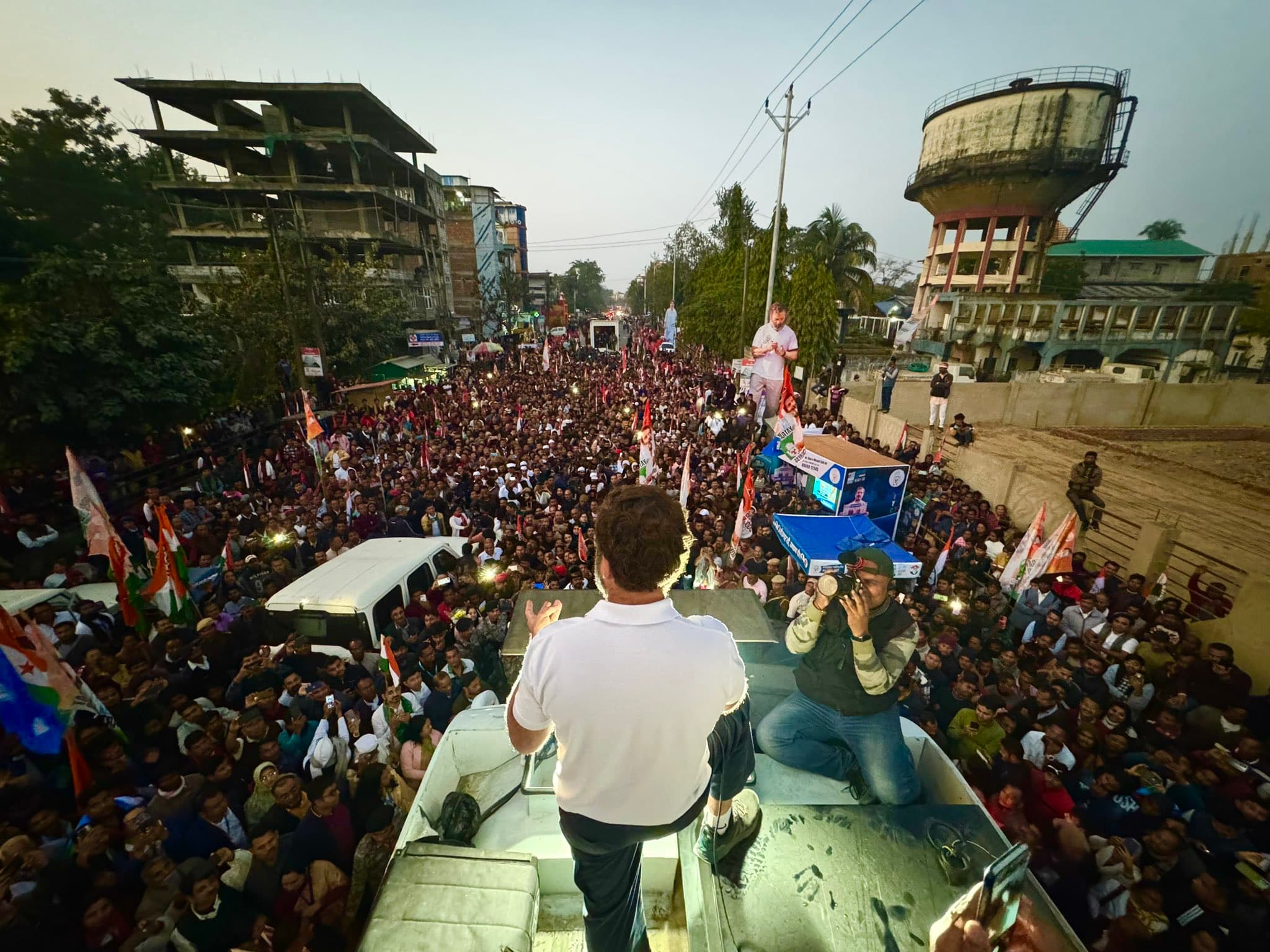 Bharat Jodo Nyay Yatra: कुछ इस अंदाज में नाव पर सवार होकर निकले राहुल गांधी, वीडियो आया सामने