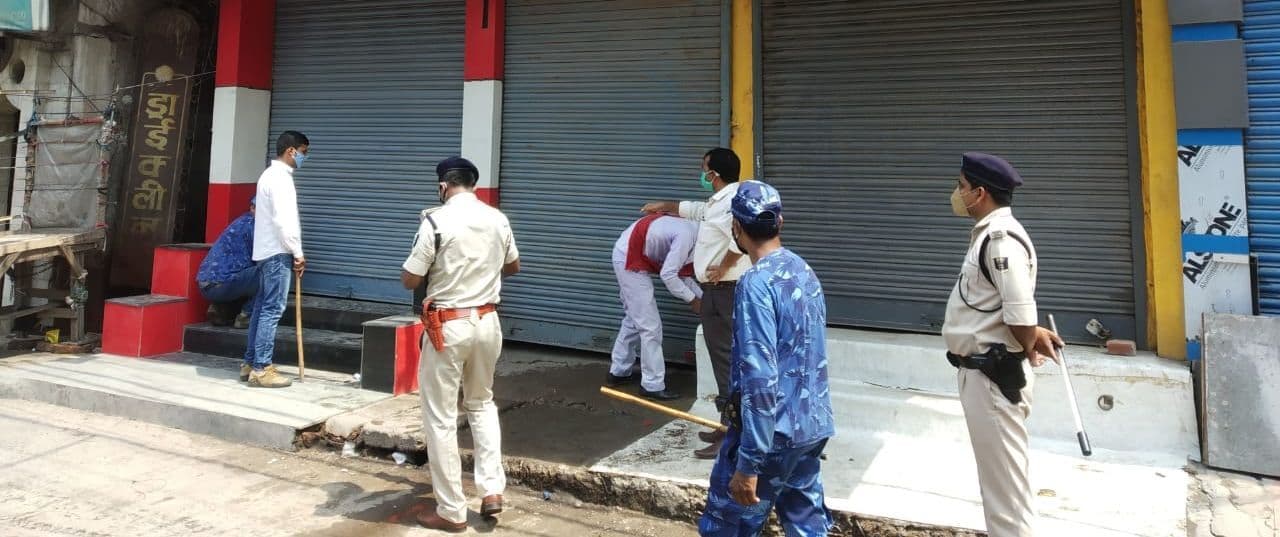 Lockdown में चोरों की मौज! जयपुर में बंद दुकान से उड़ाए लाखों रूपये, छानबीन में जुटी पुलिस
