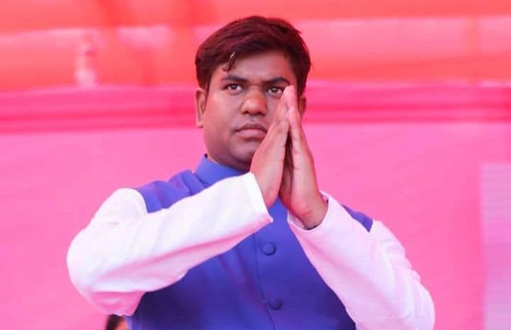 UP Chunav 2022: यूपी के सियासी रण में उतरे मुकेश सहनी ने पार्टी में किया बड़ा बदलाव, बनाए चार प्रदेश अध्यक्ष