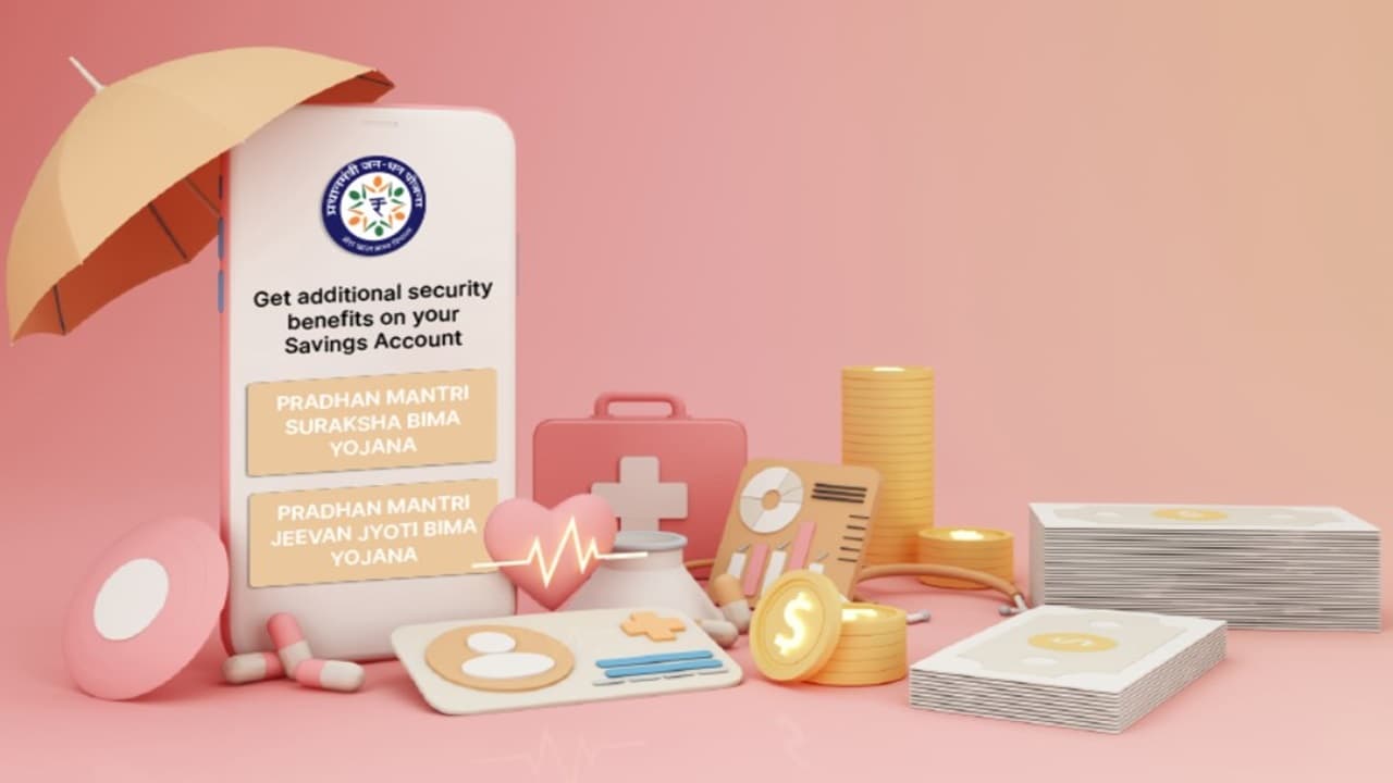 PMJJBY: सरकार केवल 40 रुपये महीने में दे रही है दो लाख तक का बीमा, जानें आपको कैसे मिलेगा लाभ