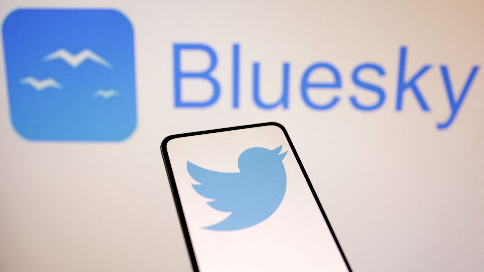 Twitter का पुरानावाला फॉर्म वापस चाहिए? Bluesky कर लें डाउनलोड, अब सबके लिए खुला