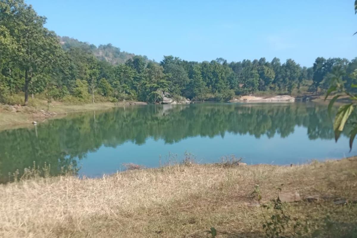 सिमडेगा : पर्यटकों को आकर्षित करता है उकौली डैम