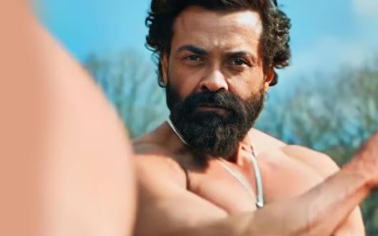 Animal की सफलता के बाद बॉबी देओल की चमकी किस्मत, 2024 में मिली ये बड़ी फिल्में, यहां जानें