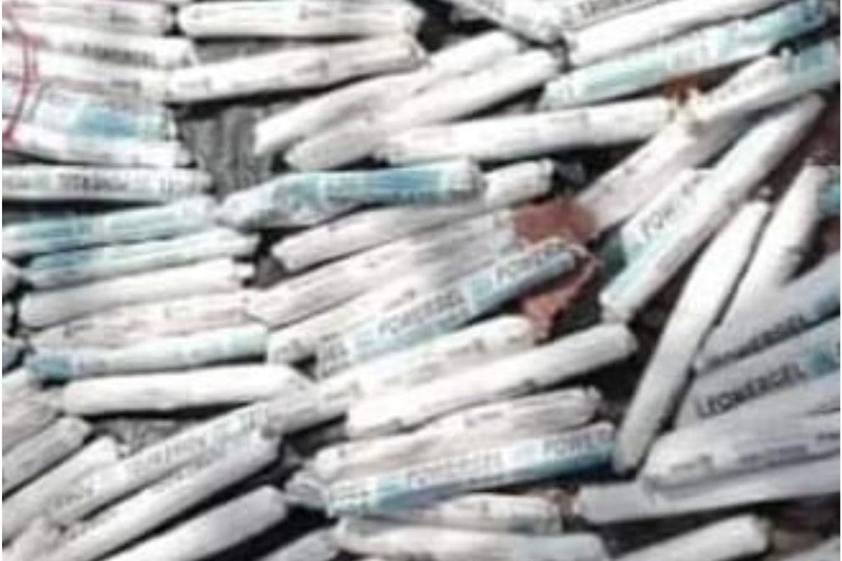 WB News : नलहाटी में परित्यक्त खदान से मिले ढेर सारे विस्फोटक, मचा हड़कंप