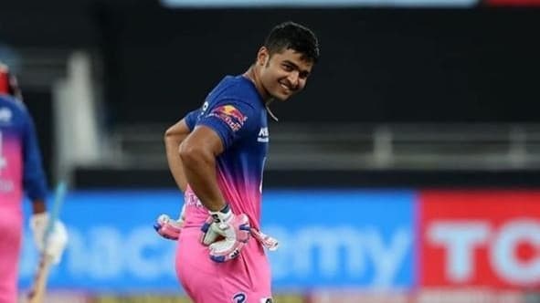 IPL में करोड़ों कमा चुके हैं रियान पराग, जानें कितनी मिलती है सैलरी