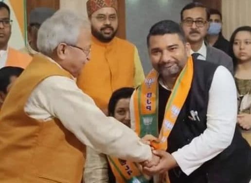 किस्सा नेताजी का: बीजेपी नेता से चुनाव हारने वाले सिद्धराज सिंह के हाथ में कमल, बिल्सी सीट से लड़ेंगे चुनाव?