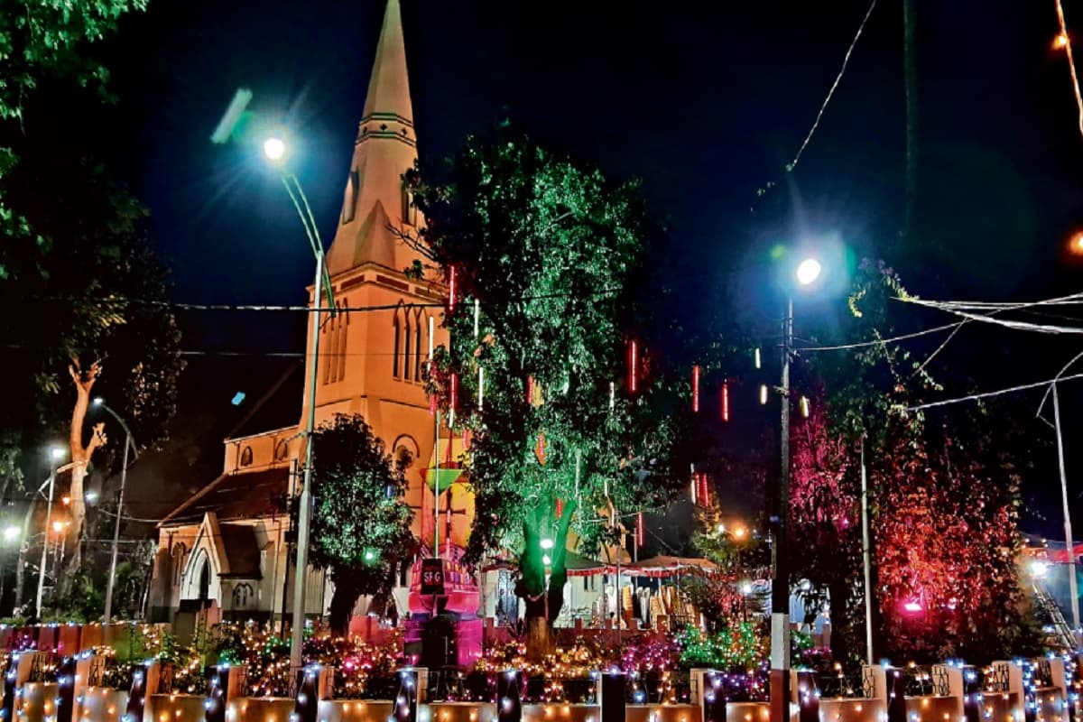 देखती ही बन रही है रांची के गिरजाघरों की खूबसूरती, जानें क्रिसमस में कहां, कब होगी प्रार्थना