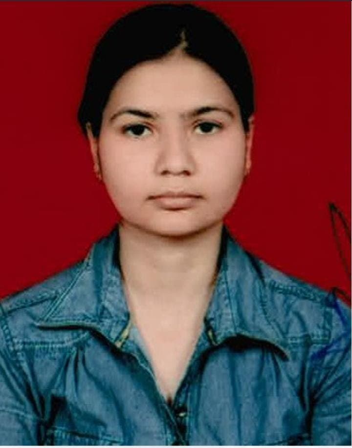 बदायूं में महिला जज का फंदे से लटकता मिला शव, सरकारी आवास में रहती थीं बदायूं में महिला जज का फंदे से लटकता मिला शव, सरकारी आवास में रहती थीं