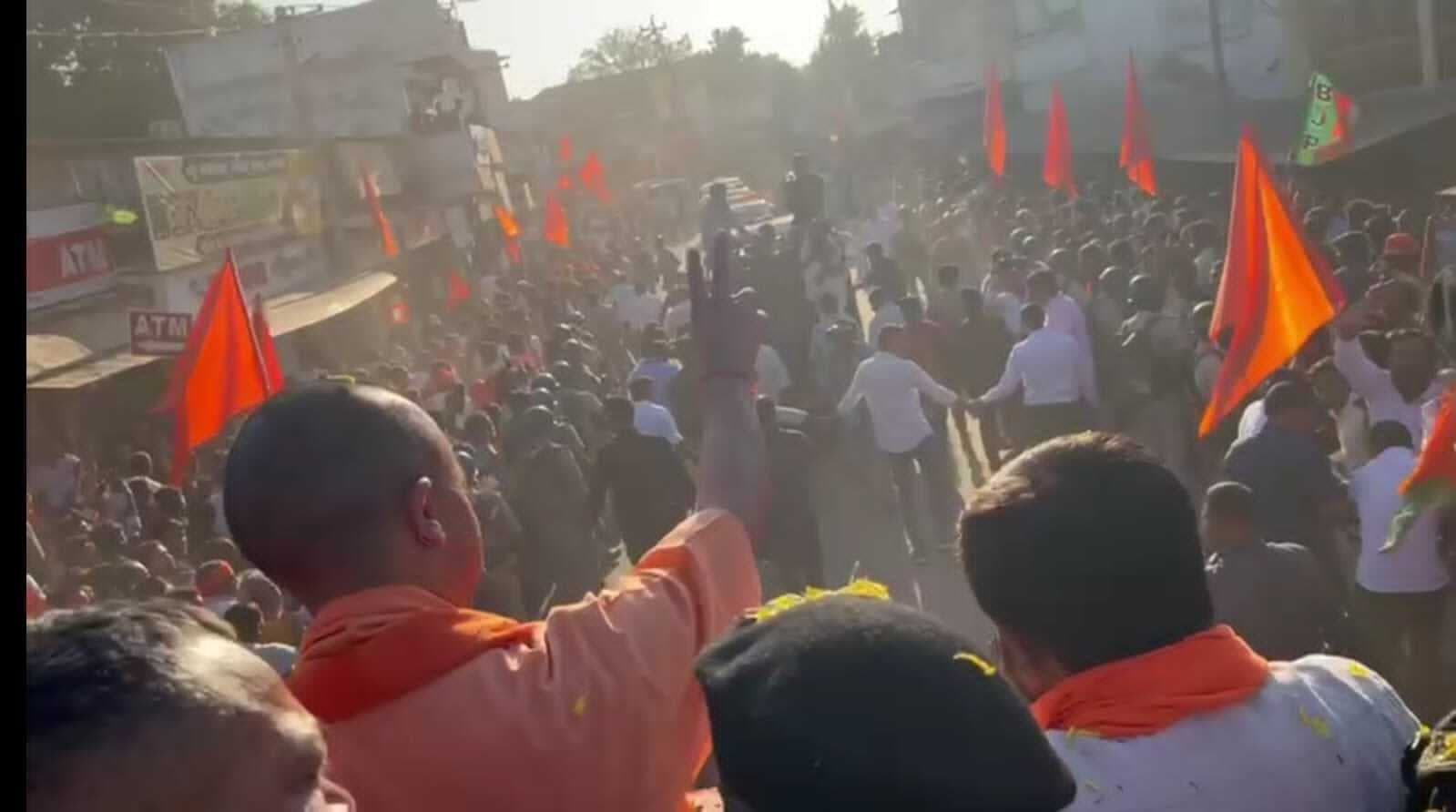 Gujarat Election 2022: गुजरात में लगे नारे बोला विरमगाम, योगी जी को जय श्रीराम, रोड शो में फहराया केसरिया