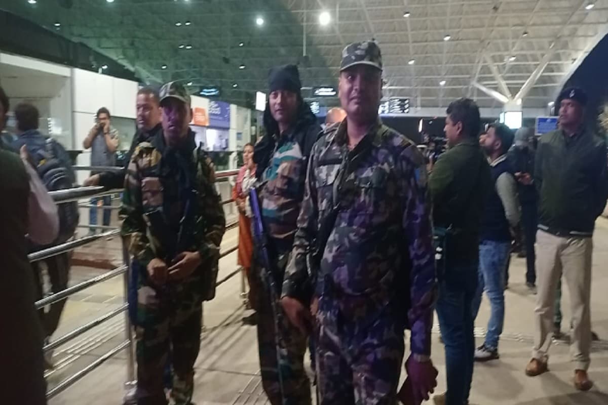 अब तक दूर नहीं हुआ झारखंड कांग्रेस का अंदरूनी मतभेद, 8 विधायक गये दिल्ली