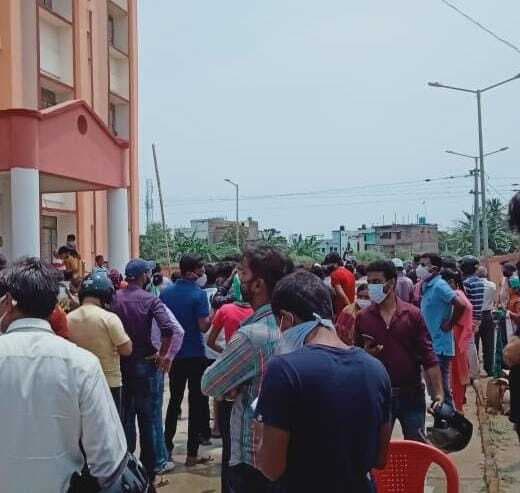 बिहार में लकी ड्रॉ से दिया जा रहा कोरोना वैक्सीन, डोज कम होने के बावजूद हेल्थ विभाग ने दे दिया Appointment