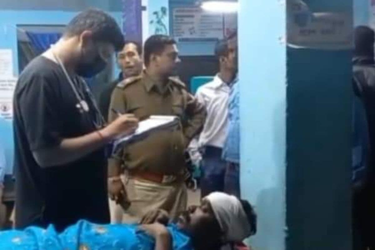 WB News : मानकर में प्रधान तथा उप प्रधान के लोगों ने तृणमूल के अंचल सह सभापति पर किया हमला