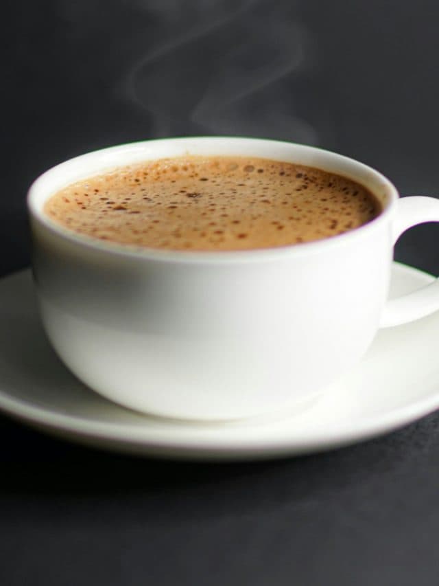 Tea Side Effects: चाय पीने के नुकसान