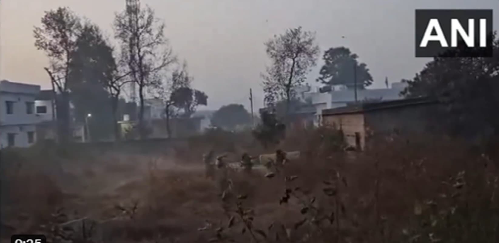 उत्तराखंड : देहरादून में क्लोरीन गैस लीक, सांस लेने में लोगों को  हो रही है दिक्कत