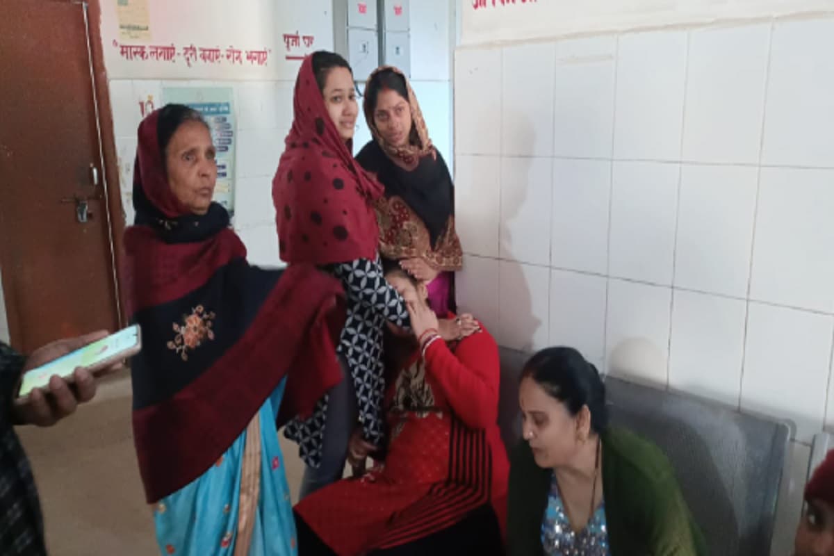 देवघर में जैप की गाड़ी से कुचल कर छात्रा की मौत, तीन घायल