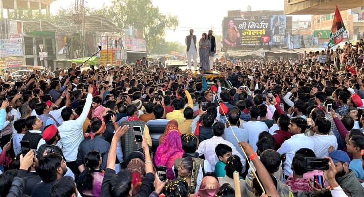 Mainpuri By-Election: डिंपल यादव का जसवंत नगर में रोड शो, उमड़ी समर्थकों की भीड़