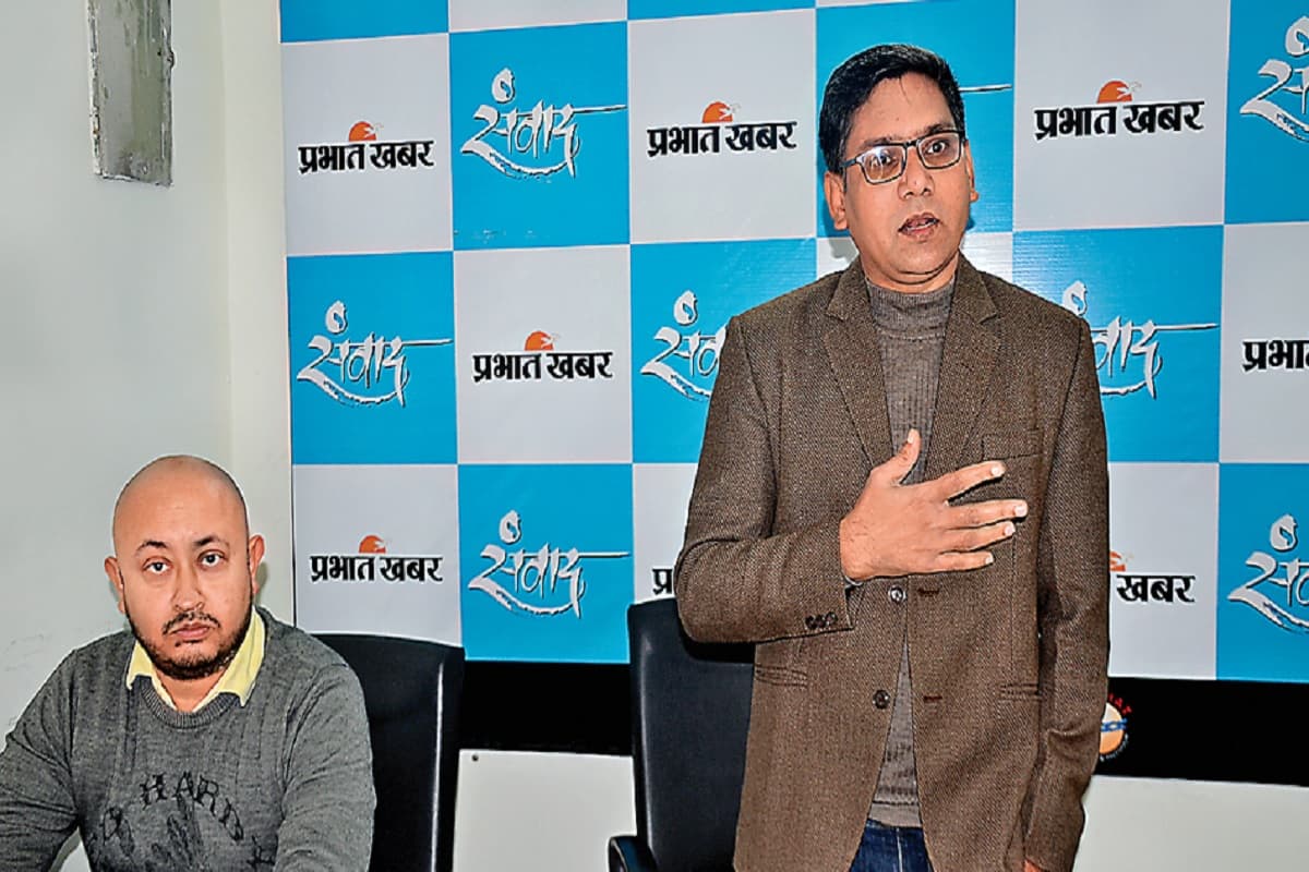 तनाव मुक्त रहें और 40 की उम्र के बाद नियमित जांच करायें : डॉ धनंजय