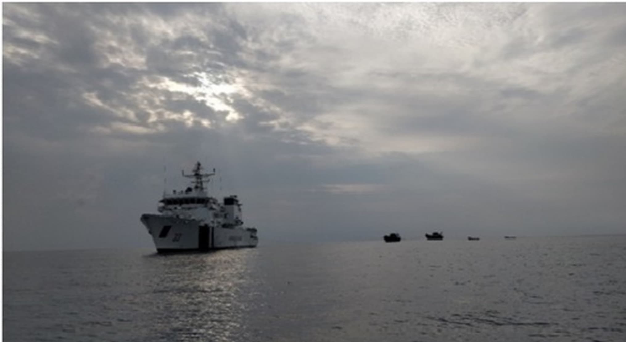 अरब सागर में मर्चेंट शिप पर ड्रोन अटैक के बाद लगी आग, चालक दल में 21 भारतीय भी शामिल