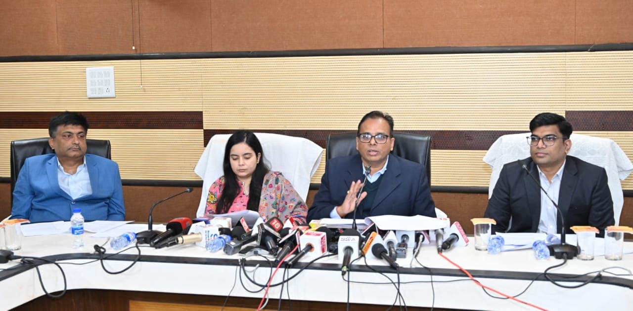 राहुल पुरवार ने गिनाई शिक्षा विभाग की उपब्धियां, बीजेपी बोली- 4 साल में 4 कदम भी नहीं बढ़ी हेमंत सोरेन सरकार