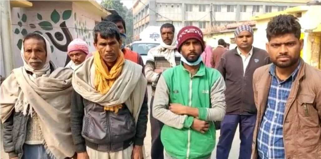 Bareilly News: प्रेम प्रसंग के कारण युवक की पीटकर हत्या, दो लोगों के खिलाफ मामला दर्ज Bareilly News: प्रेम प्रसंग के कारण युवक की पीटकर हत्या, दो लोगों के खिलाफ मामला दर्ज