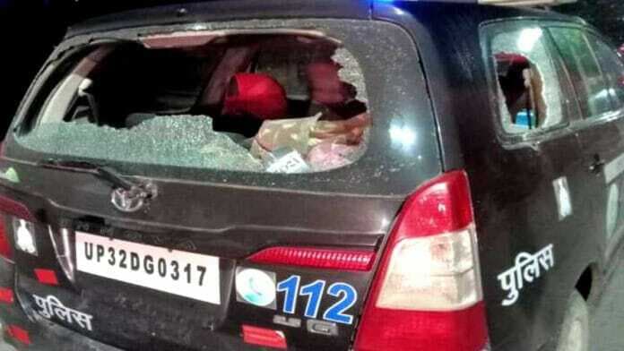 Gorakhpur News: गोरखपुर में मवेशी तस्करों का पुलिस पर हमला, सिपाहियों को पीटा, PVR पर पथराव
