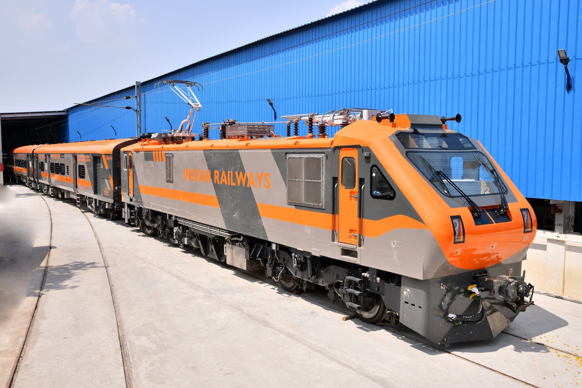 Amrit Bharat Express : रेल मंत्री अश्विनी वैष्णव ने किया अमृत भारत एक्सप्रेस का निरीक्षण, बताई खासियत व किराया