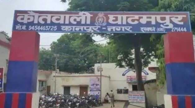 Kanpur News: आगरा के बाद कानपुर पुलिस की किरकिरी, मालखाने से लाखों के जेवर गायब Kanpur News: आगरा के बाद कानपुर पुलिस की किरकिरी, मालखाने से लाखों के जेवर गायब