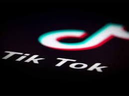 TikTok पर ट्रेंड कर रहा लॉकडाउन, वायरल हो रहे ये वीडियोज