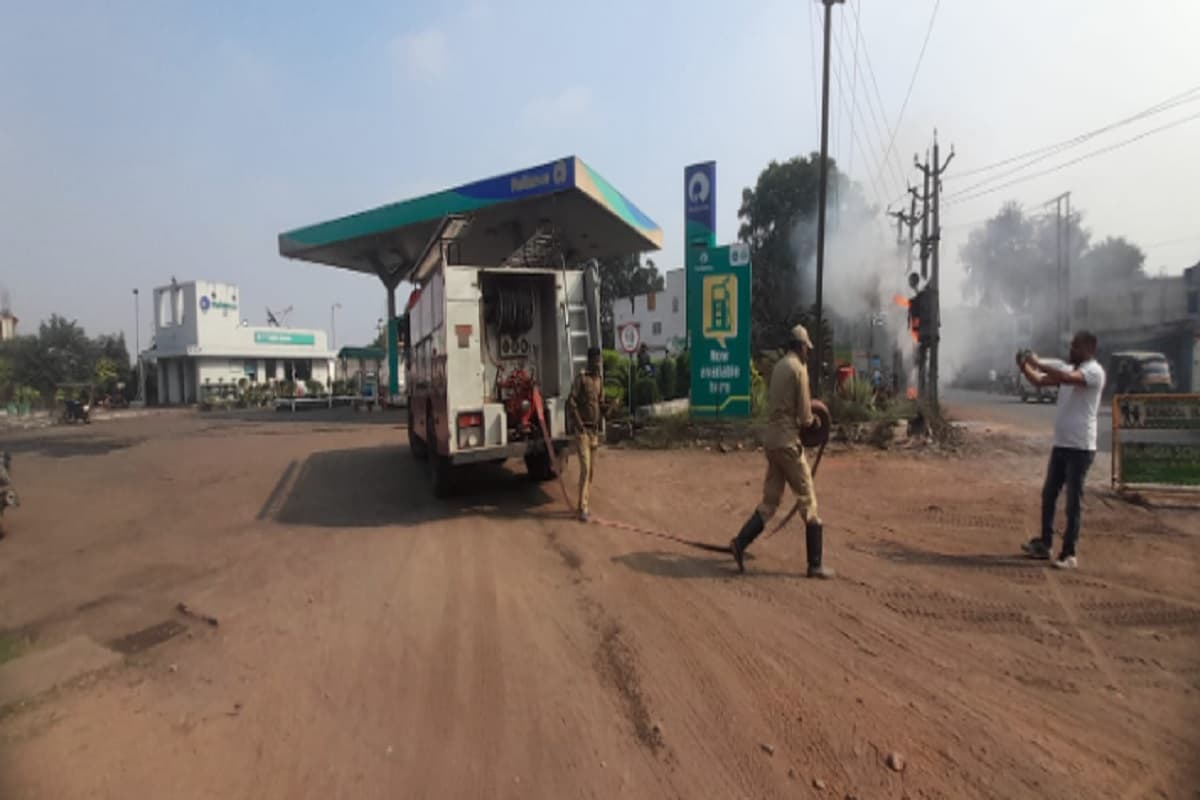 गिरिडीह के एक ट्रांसफार्मर में लगी आग, आसपास के इलाके में मची अफरा तफरी