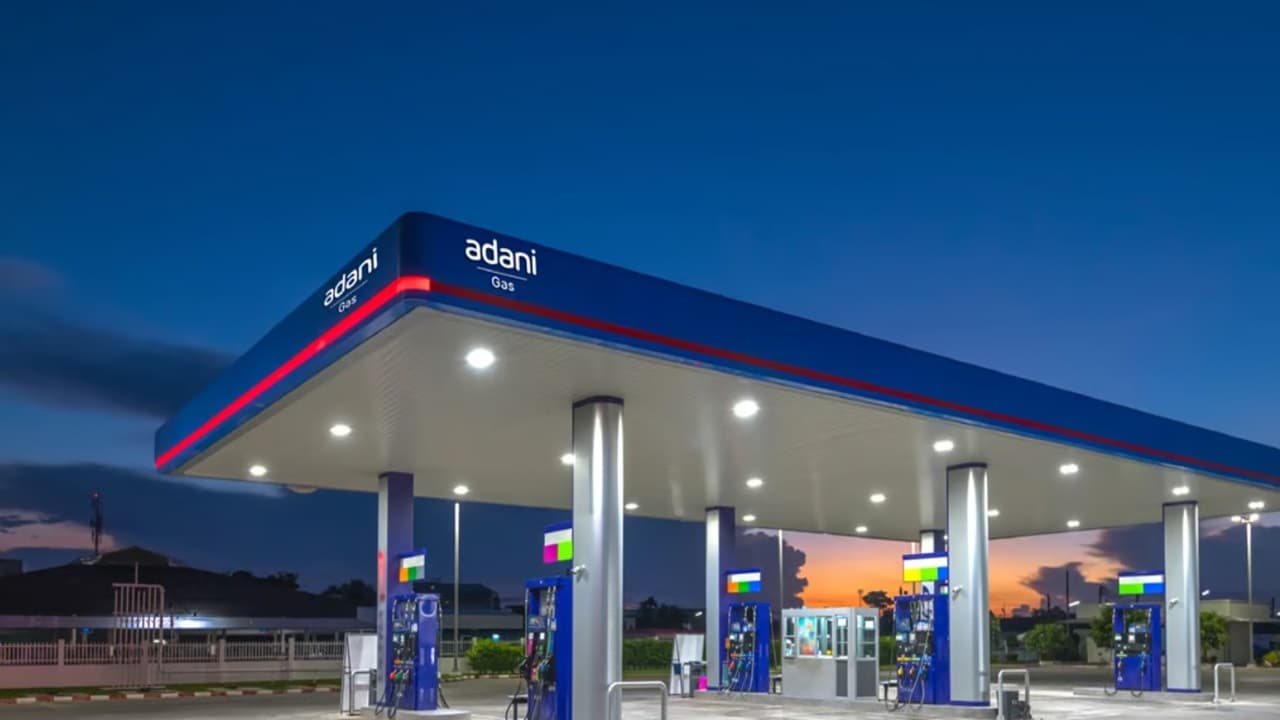 Gautam Adani ने एलएनजी पर लगाया बड़ा दांव, अदाणी टोटल गैस के शेयर में दिखेगा एक्शन