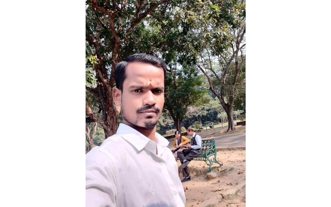 जमशेदपुर : उज्जैन जाने के दौरान ट्रेन से गायब जुगसलाई के युवक का शव रायगढ़ नदी से बरामद, हत्या की आशंका